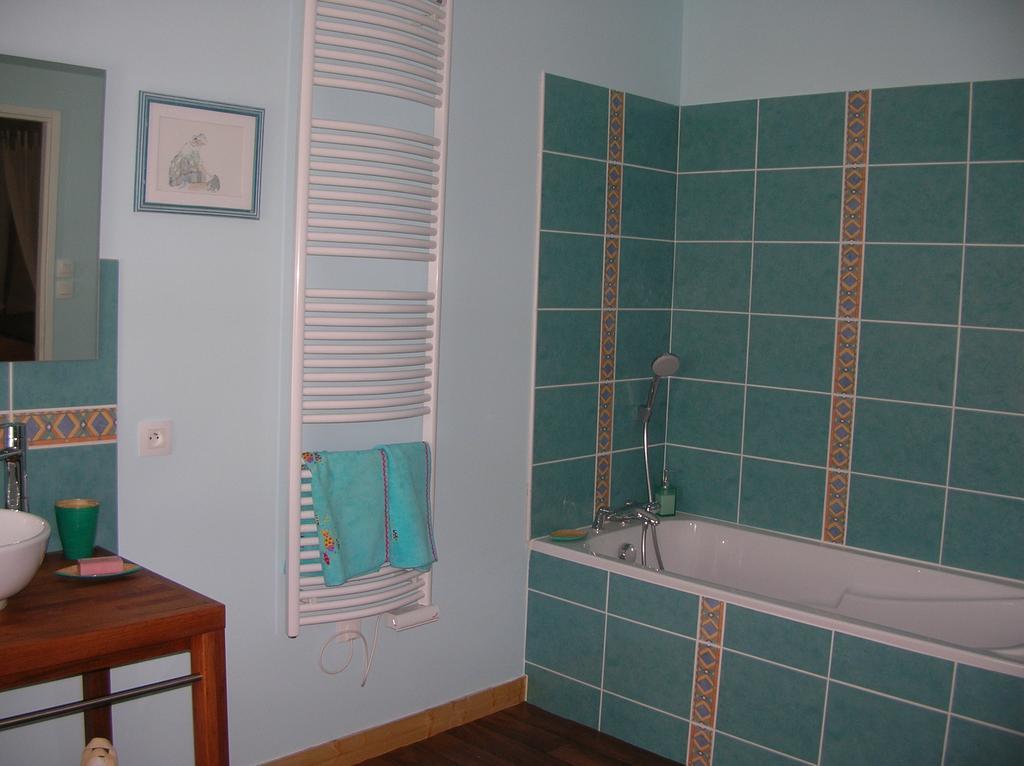 Le Logis De La Poupeliere Bed & Breakfast Vouhe  ภายนอก รูปภาพ
